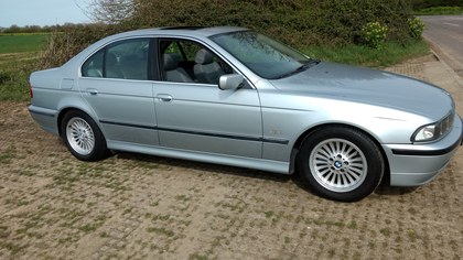 1998 BMW 5 Series E39 (1997-2003) 540i