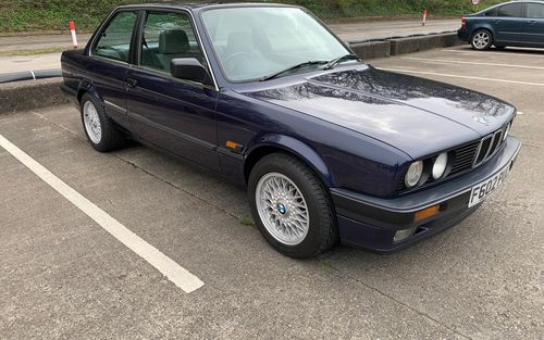 1988 BMW 3 Series E30 (1984-1991) 320i (picture 1 of 25)