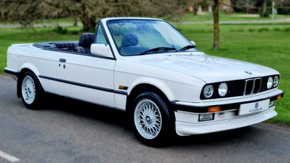 BMW E30 320i Manual - Only 88,000 - FSH - Amazing Condition