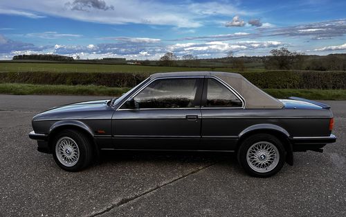 1986 BMW 3 Series E30 (1984-1991) 320i (picture 1 of 13)