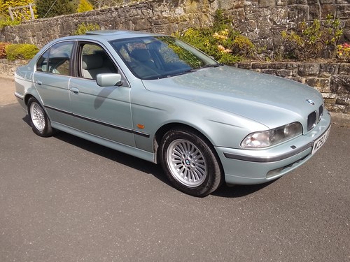2000 BMW 5 Series E39 (1997-2003) 528i
