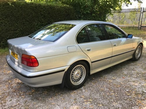 1997 bmw 5 series e39 (1997-2003) 528i