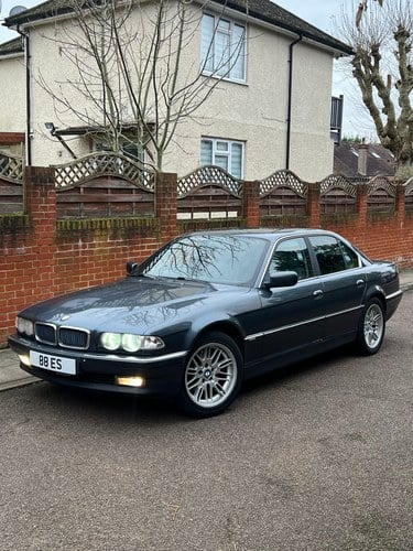 1999 BMW 7 Series E38 728i
