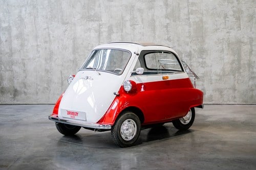 1956 BMW Isetta 300 4 roues