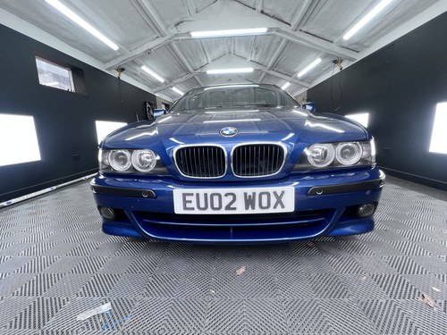 2002 BMW 5 Series E39 525i