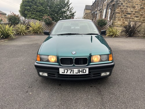 1992 BMW 3 Series E36 318i
