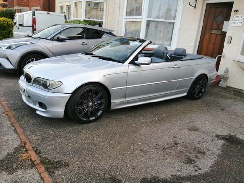 2003 BMW 3 Series E46 330Ci