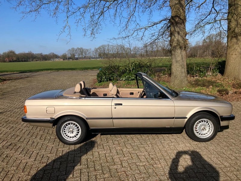 1990 BMW 320 320i Cabriolet