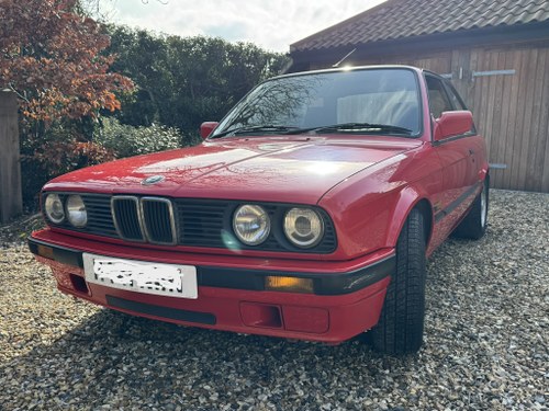 1990 BMW 3 Series E30 318i