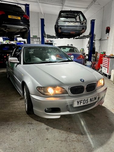 2005 BMW 3 Series E46 330Ci