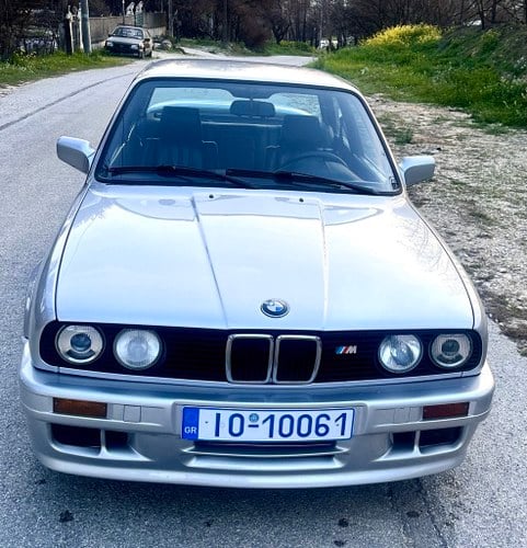 1991 BMW 3 Series E30 320is S14 197hp dogleg
