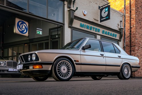 1988 BMW 5 Series 520i Manual À venda