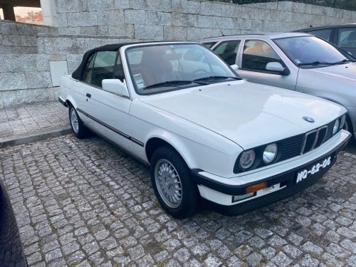 1991 BMW 3 Series E30 320i