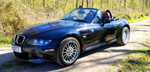 2001 BMW Z3 2.2i individual sapphire edition