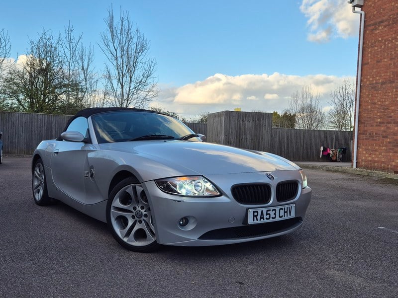 Rapid Classics: Eine Suche. Alle Oldtimer. 27 » Rapid Classics: Eine Suche. Alle Oldtimer. 2003 BMW Z4 E85 2.2i