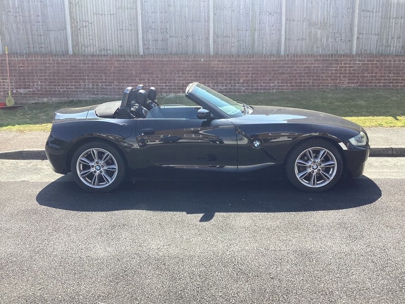 Rapid Classics: Eine Suche. Alle Oldtimer. 31 » Rapid Classics: Eine Suche. Alle Oldtimer. 2006 BMW Z4 E85 2.5si