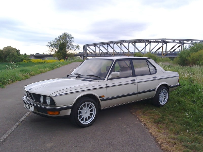 1985 520i 4 Door Saloon with 325is Engine