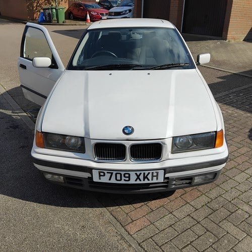 1996 BMW 3 Series E36 318i