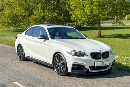 2016 BMW M240i - Fully loaded - Low Owners - Low Mileage In vendita