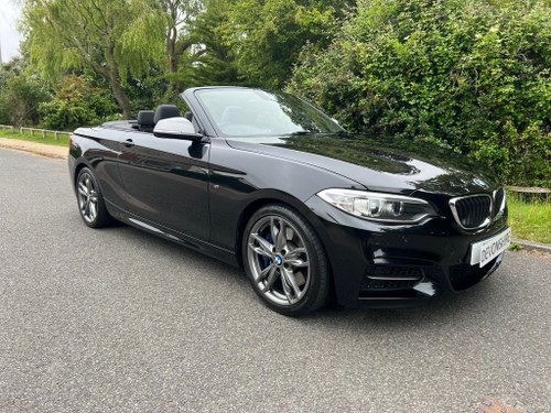2016 BMW M235i 3.0 Convertible ONLY 14000 MILES FROM NEW VERKOCHT