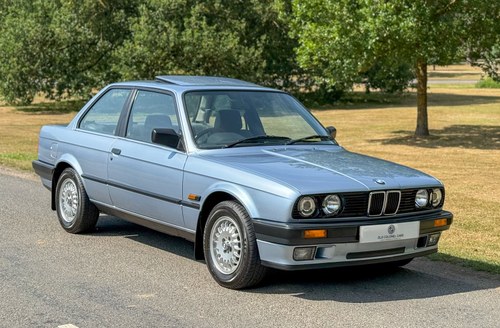 1990 BMW E30 320i - Only 76,000 Miles - Amazing Rust Free Example A vendre