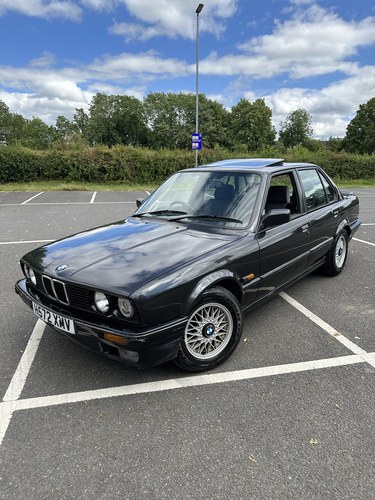 1990 BMW 3 Series E30 320i