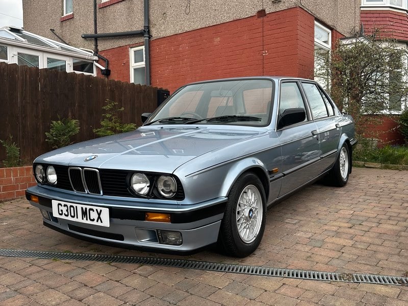 5 GANG GETRIEBE 3er BMW E30 320i/325i EUR 250,00 - DE 5 GANG GETRIEBE 3er BMW E30 320i/325i EUR 250,00 - DE