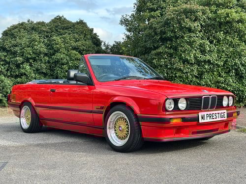 1991 BMW 3 Series E30 318i