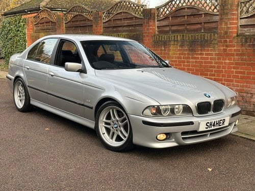 2001 BMW 5 Series E39 525i