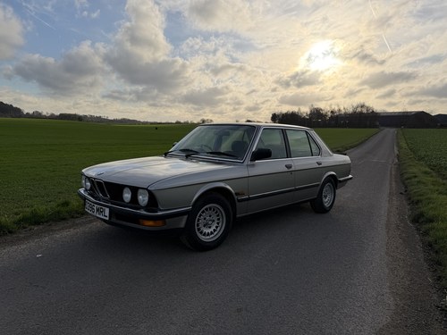 1987 BMW 5 Series E28 525i