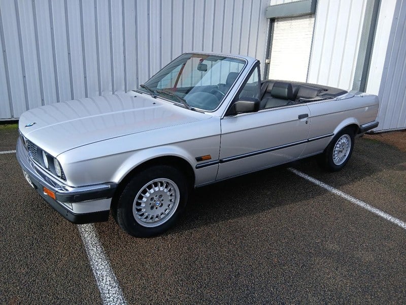 1991 BMW 3 Series 320i E30