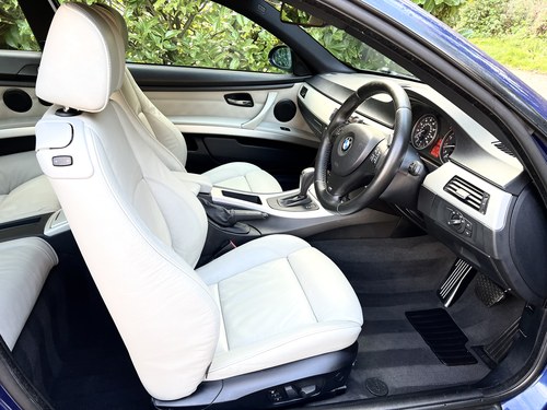 2008 BMW 325i 3.0 'M' Sport Coupe | 94k | 15 Services | CarPlay | En Venta