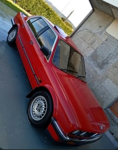 1986 BMW 3 Series E30 325i 4 dr saloon. Low miles.