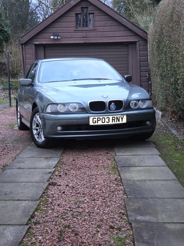 2003 BMW 5 Series E39 525i