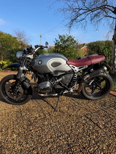 2021 BMW Nine T Scrambler