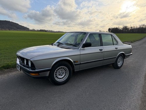 1987 BMW 5 Series E28 525e