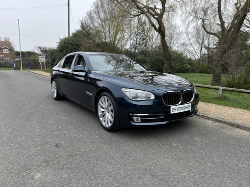BMW 750Li 4.4 V8 Turbo 2014 ONLY 12500 MILES UK Supplied VENDIDO