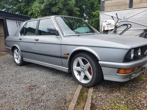 1986 BMW 5 Series E28 535i