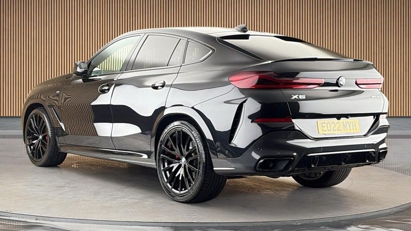 2022 BMW X6 - 2 2022 BMW X6 - 2