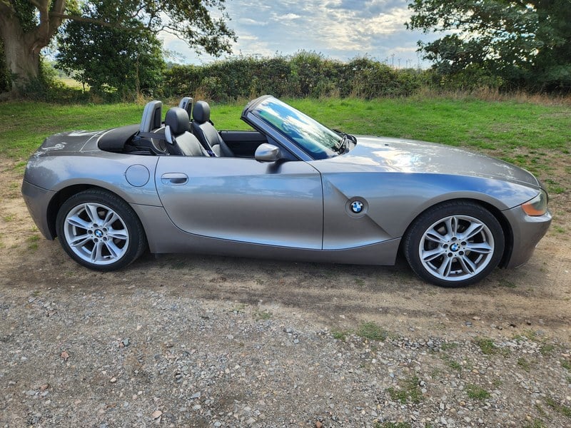 2005 BMW Z4 - 1 2005 BMW Z4 - 1