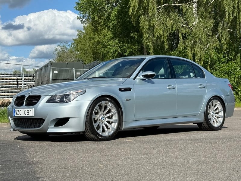 2005 BMW M5 - 1 2005 BMW M5 - 1
