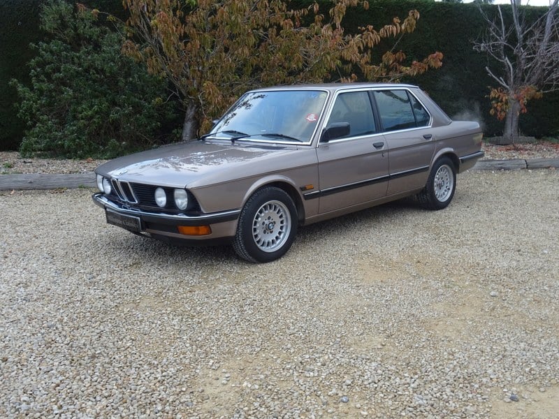 1987 BMW 520 E28 - 1 1987 BMW 520 E28 - 1