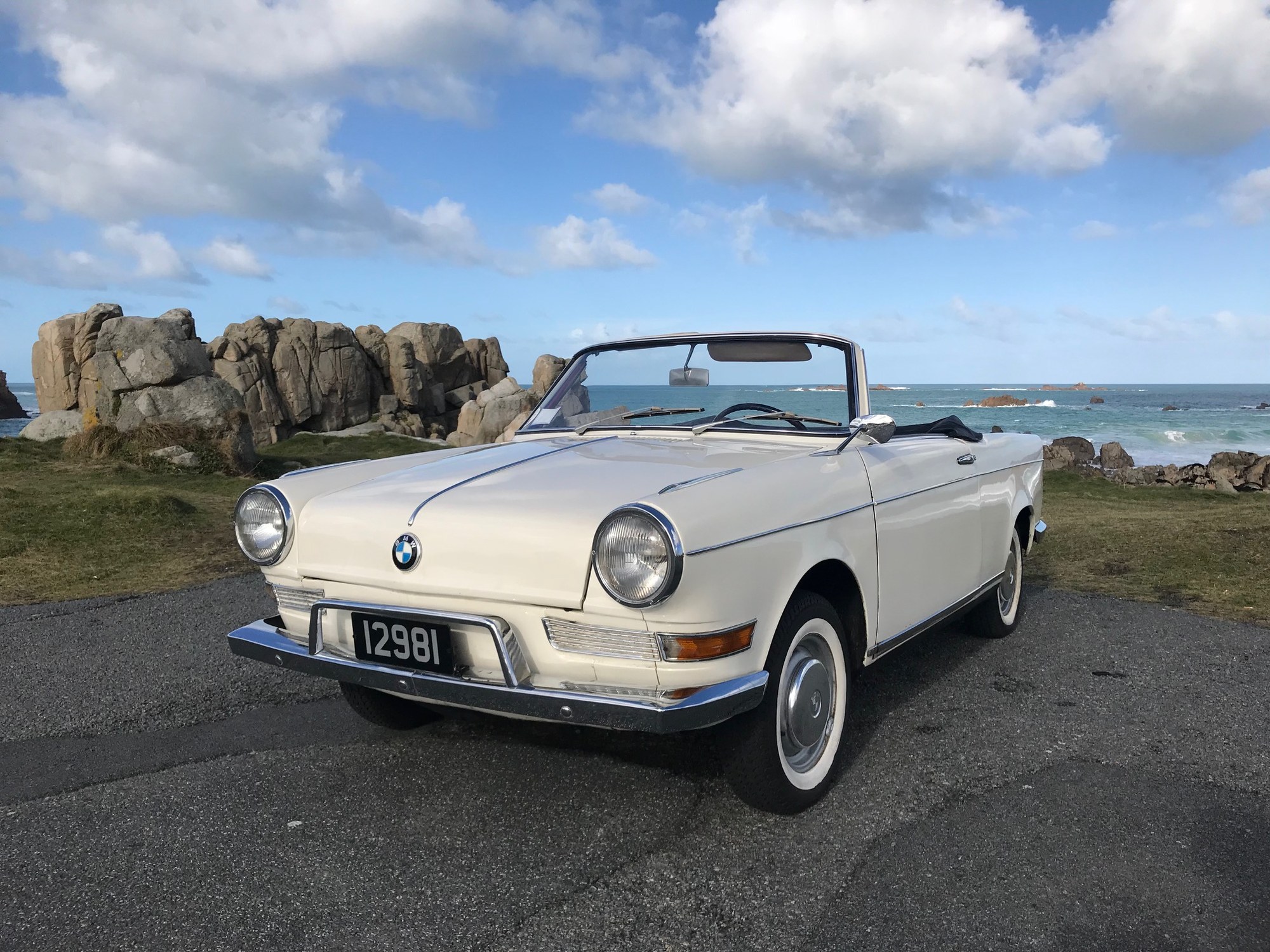 BMW 700S - scarce early Baur Cabriolet Sport, foto 2