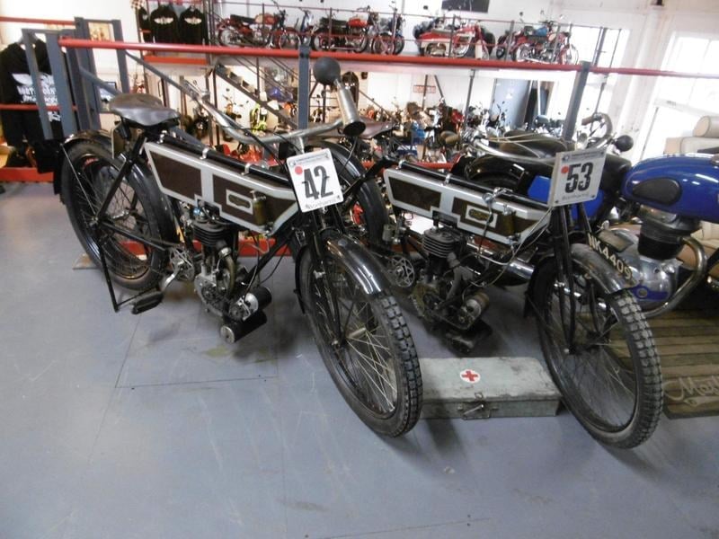 Browns two bikes 1904 can be split