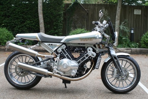 2020 FANTASTIC SS100 MKI IN PEARL WHITE & GOLD LEAF For Sale