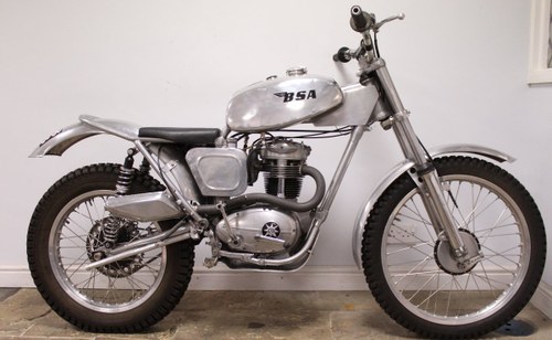 1960 BSA C15 Trials Bike Twin Shock Pre 65 road registered SÅLD