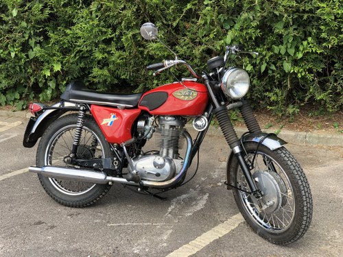 BSA B44 SS Shooting Star 1968. Like Victor Special  For Sale