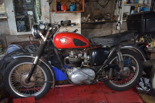 Lot 33 - A 1964 BSA B40 - 02/2/2020 For Sale by Auction