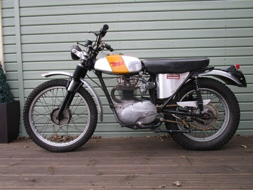 1962 BSA B40 GREEN LANE ROAD REGISTERED 350cc Kaufen Bei