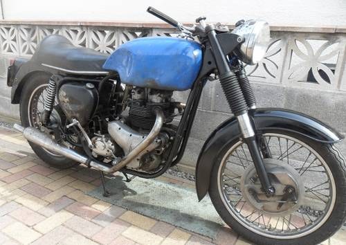 Project 1960 BSA A10 with Shooting star engine V5c VENDUTO